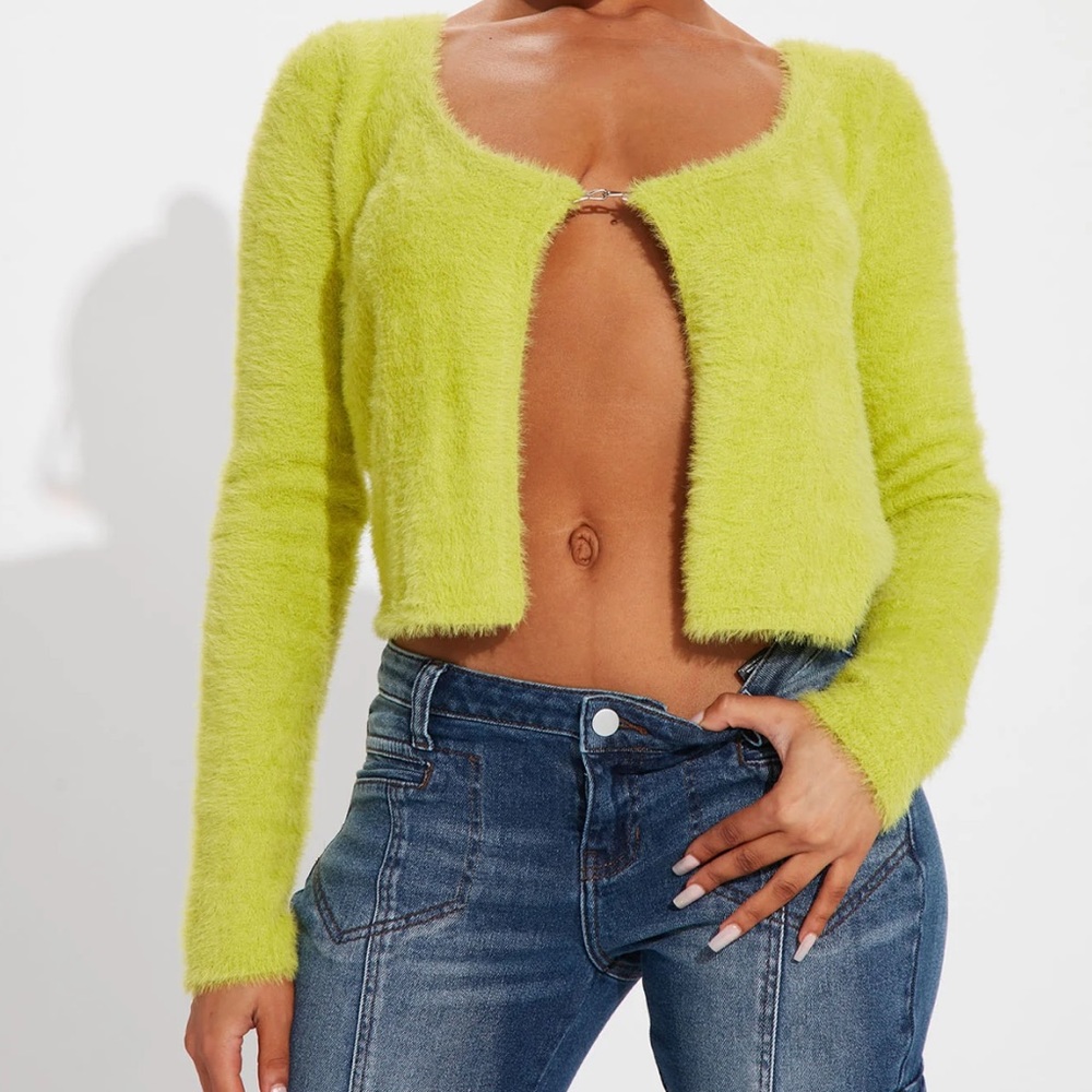 Euphoric Chain Front sweater 💚💚